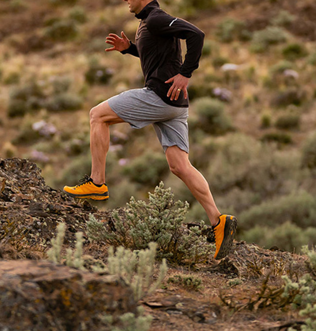 TOPO Athletic トポアスレチック エムティエヌレーサー2 メンズ